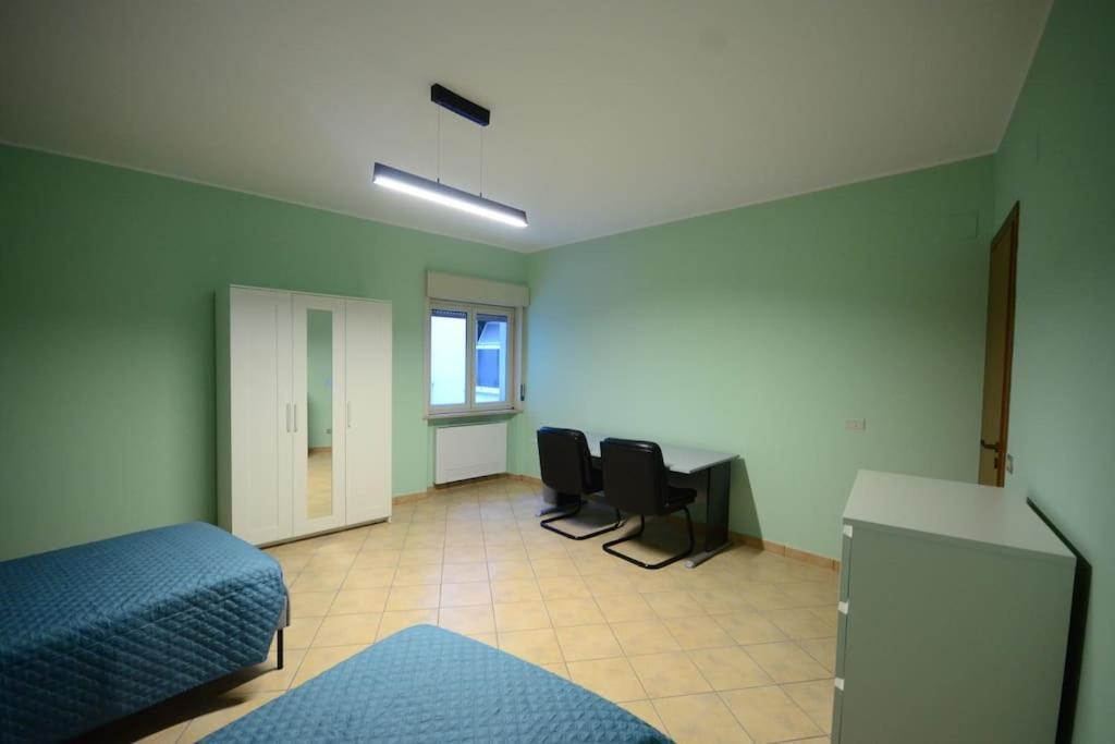 Casa Vacanza Donna Laura Barcellona-Pozzo di Gotto Ngoại thất bức ảnh