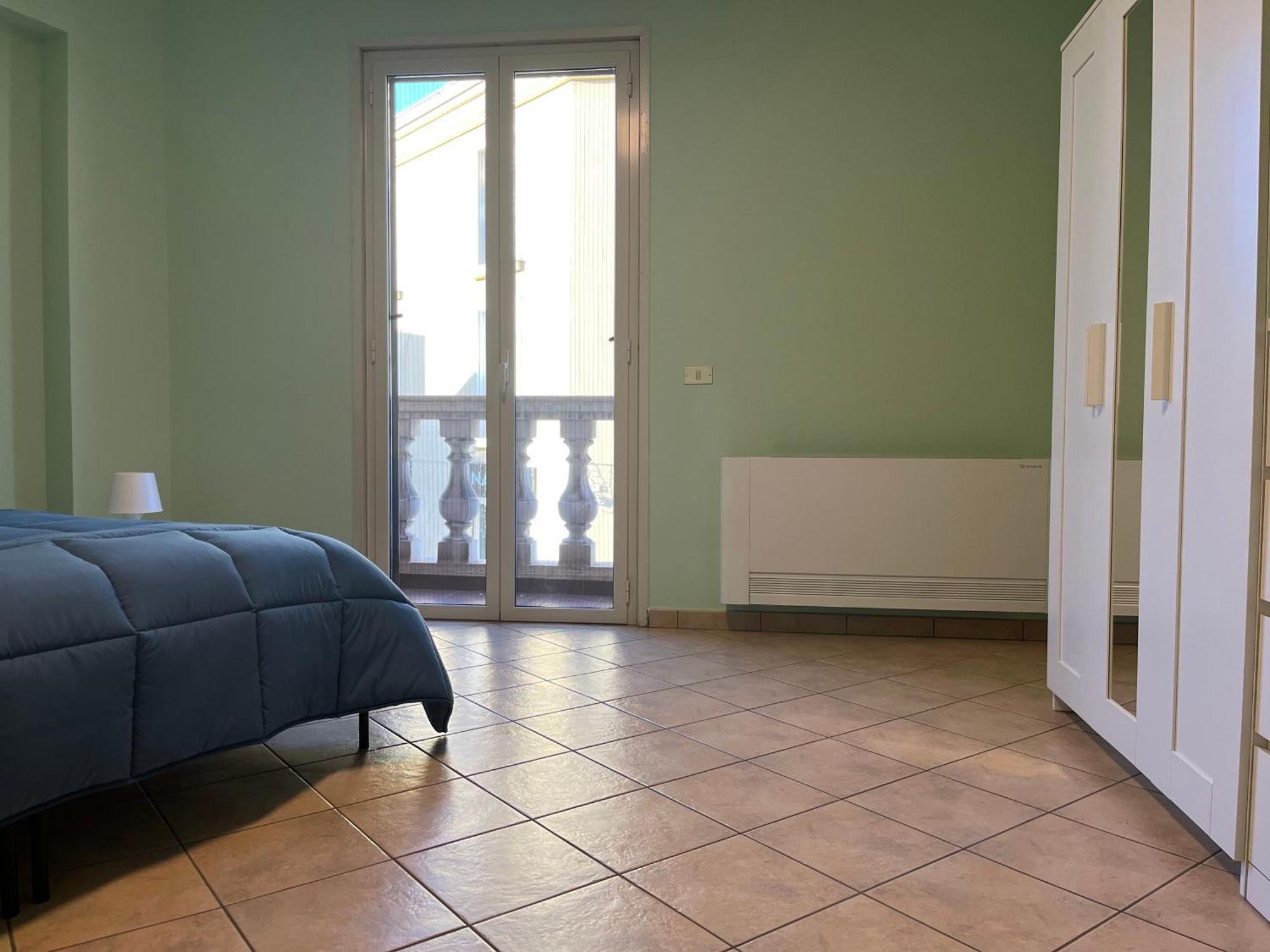 Casa Vacanza Donna Laura Barcellona-Pozzo di Gotto Ngoại thất bức ảnh